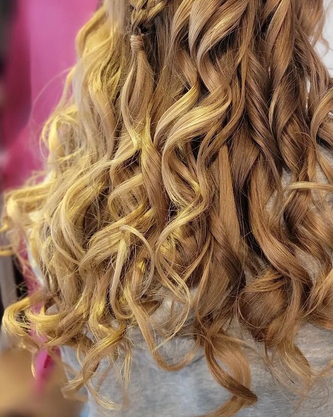 Blowdry and curls