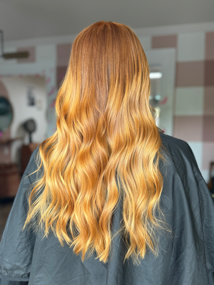 SIGNATURE COLOR