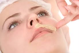 Lip and chin wax