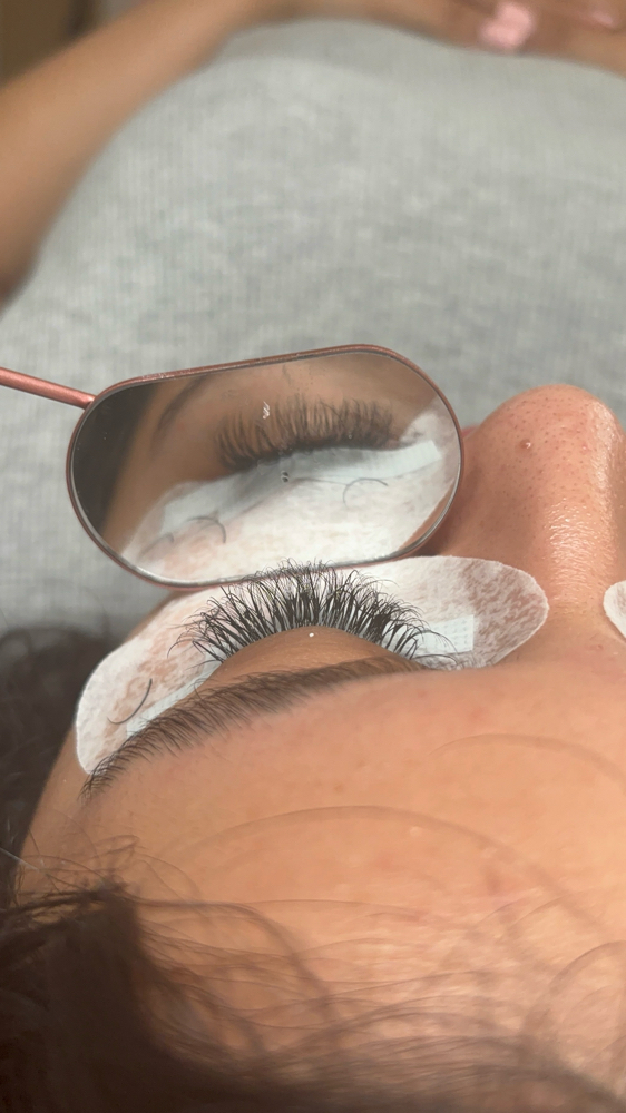 2 Week Hybrid Lash Fill at Verdadera Beauty in Thornton, CO