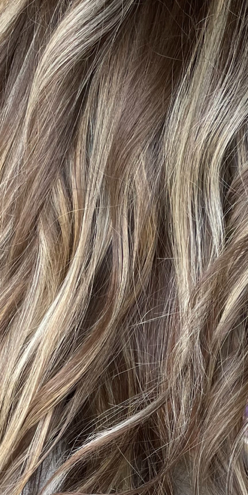 Partial Blonding (Foil/Balayage)