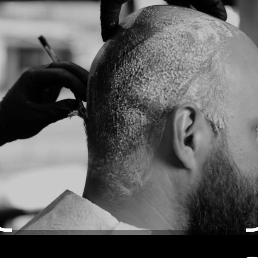 Straight Razor Head Shave at John Barber in George Town, TX