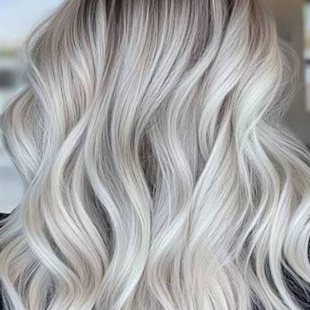 Platinum Blonde at Sula Haus in Grand Haven, MI
