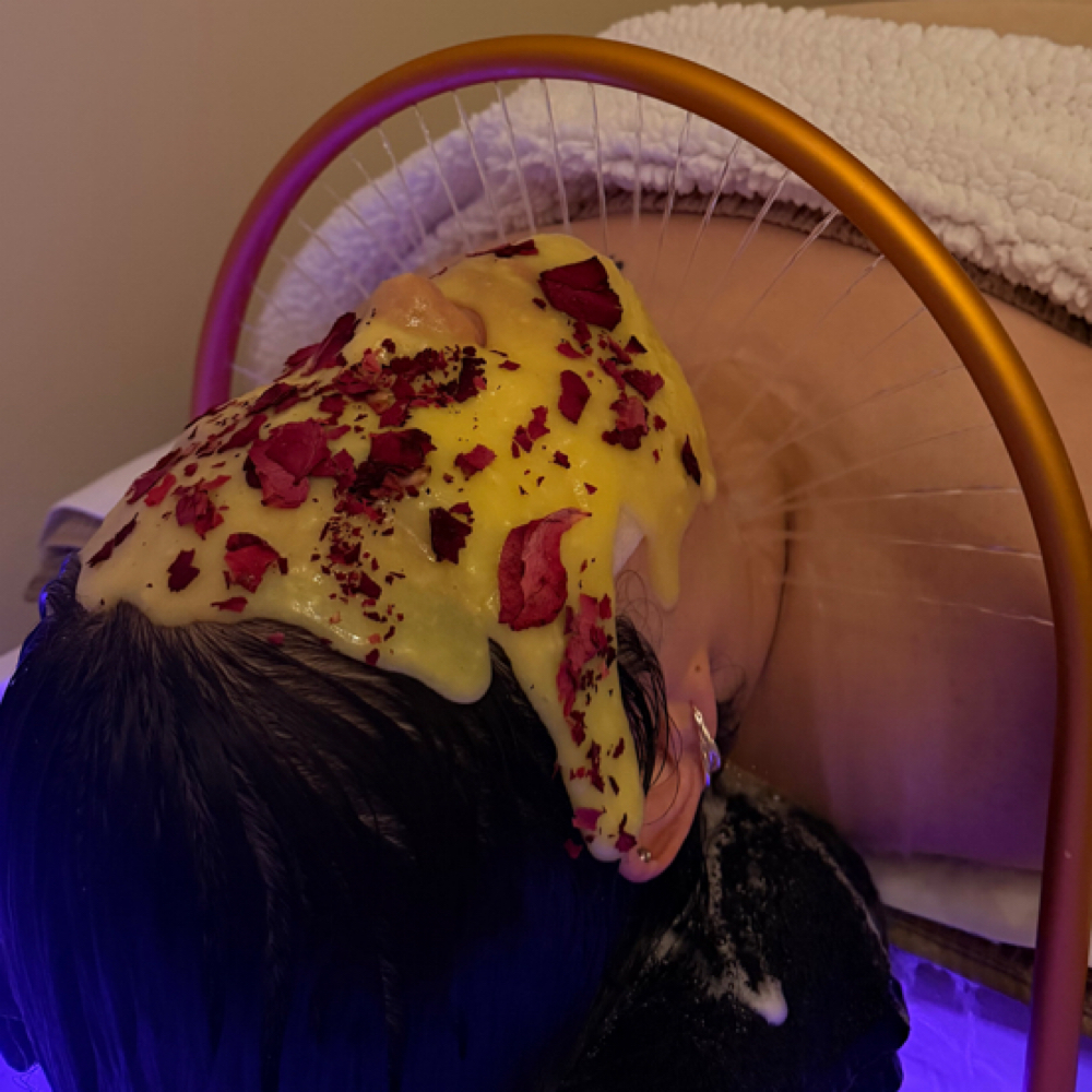 PRO HEAD SPA at Aaliyah Beauté Head Spa & Co. in Rockford, IL