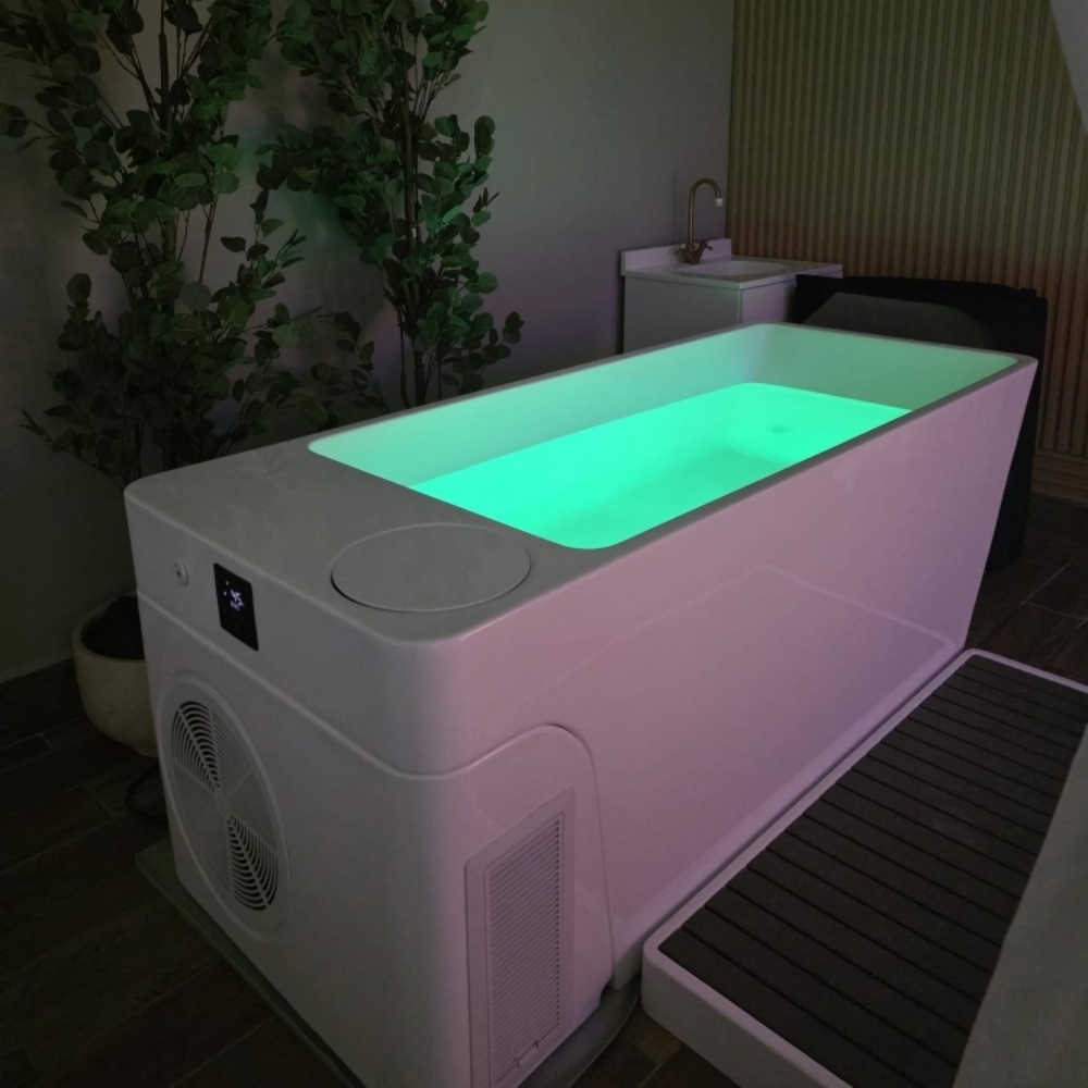 Cold Plunge at O2 Recovery Wellness Center in Yuma, AZ