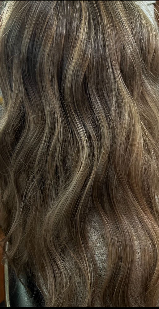 Blow Out Wash With Curl Style