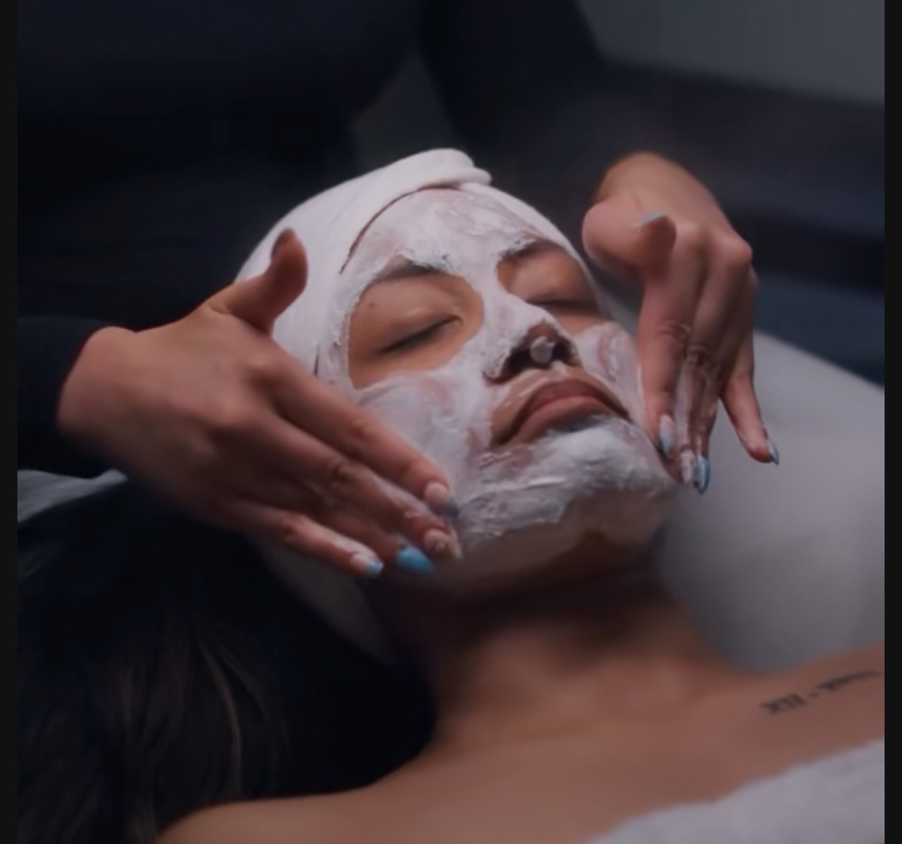 Limpeza De Pele+ Peeling De Diamant
