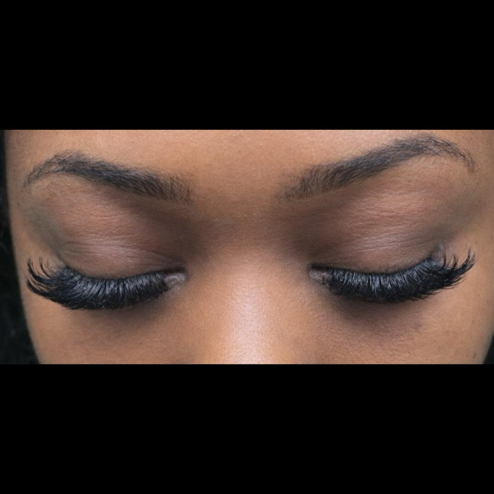Dramatic Blinkz at BriLay Beauty & Safe Hands Training in Indianapolis, IN
