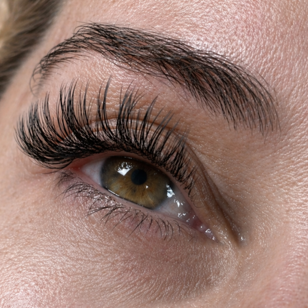 Hybrid Full Set at ES BEAUTY HUB in Roswell, GA