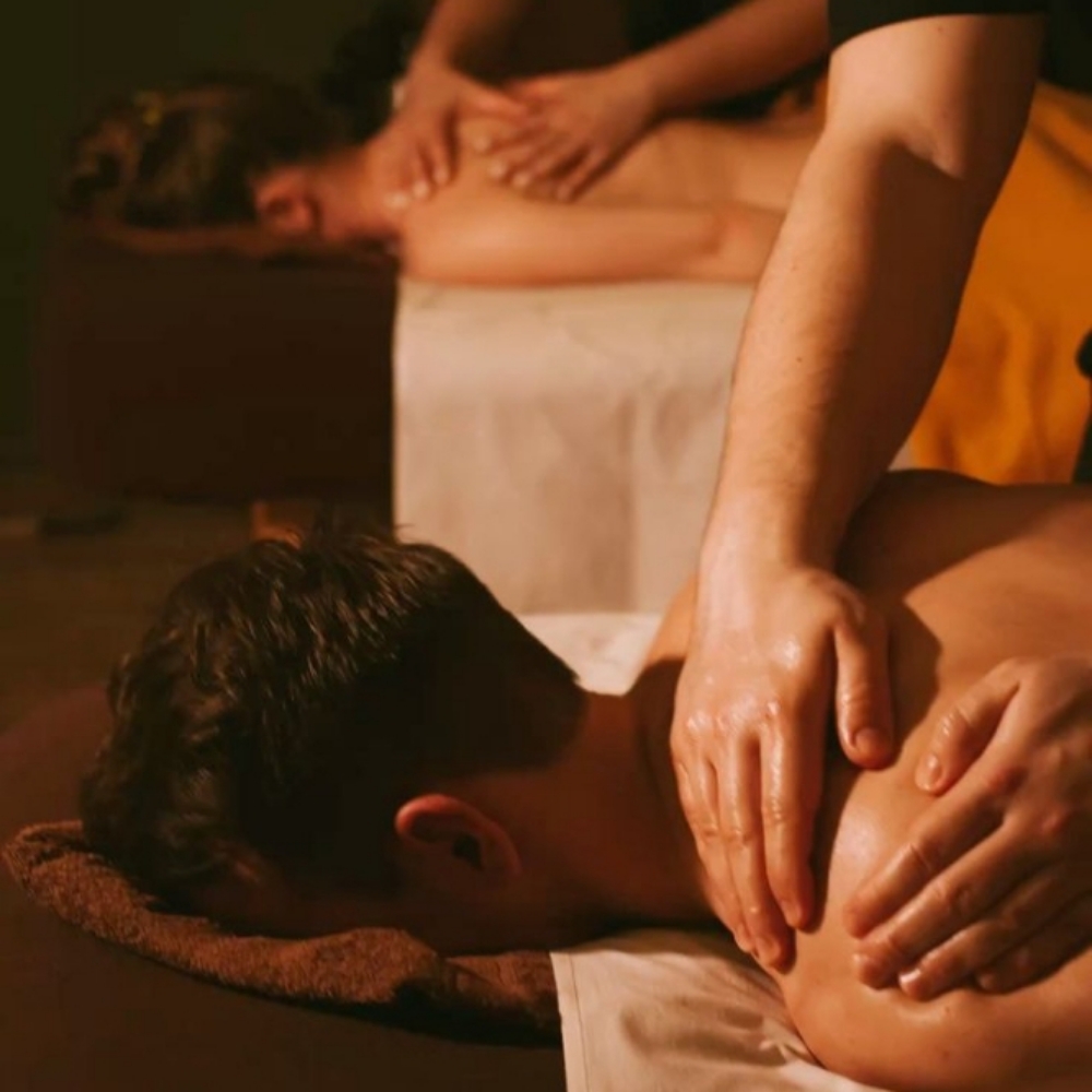 Couples Massage at Hearth and Stone Therapeutic Massage in Leavenworth, KS