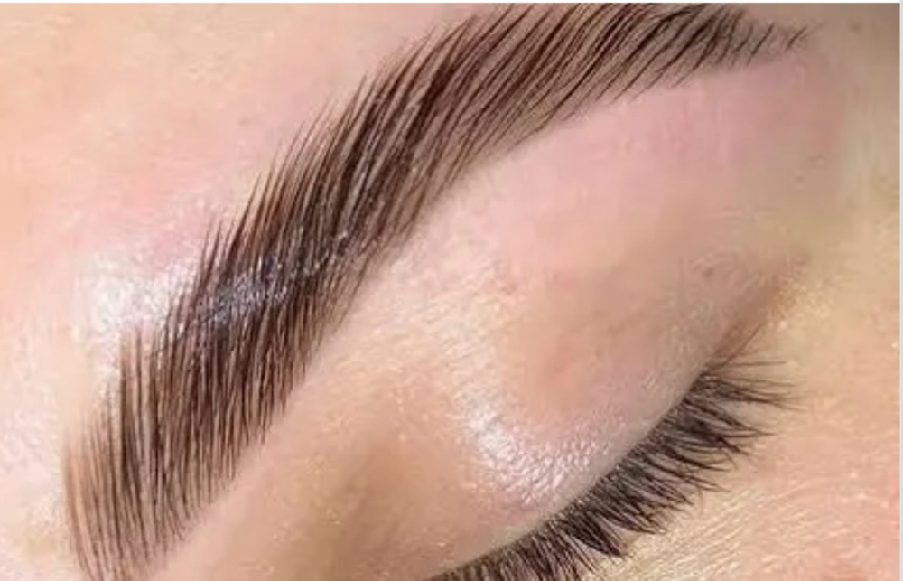 Brow Lamination With Tint