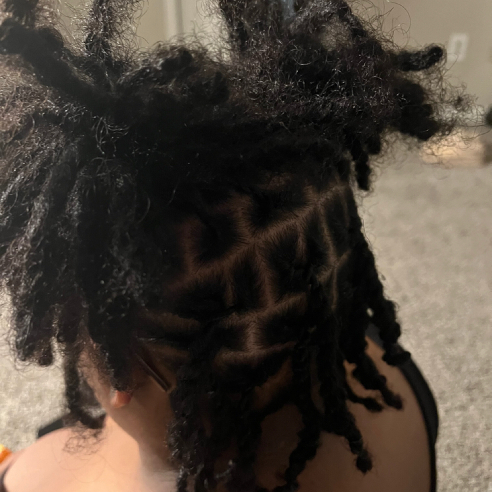 Pom Pom w/ 2-Strands at Swoopology🧬 in Morrow, GA
