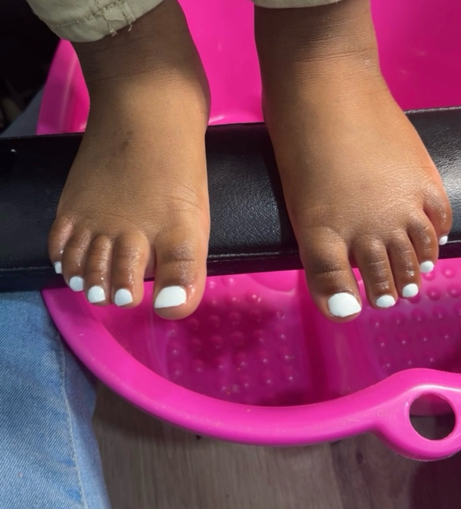 Express Pedicure W/ Gel No Acrylic at SGLAM NAILZ BY SHAWNA in Sandusky, OH