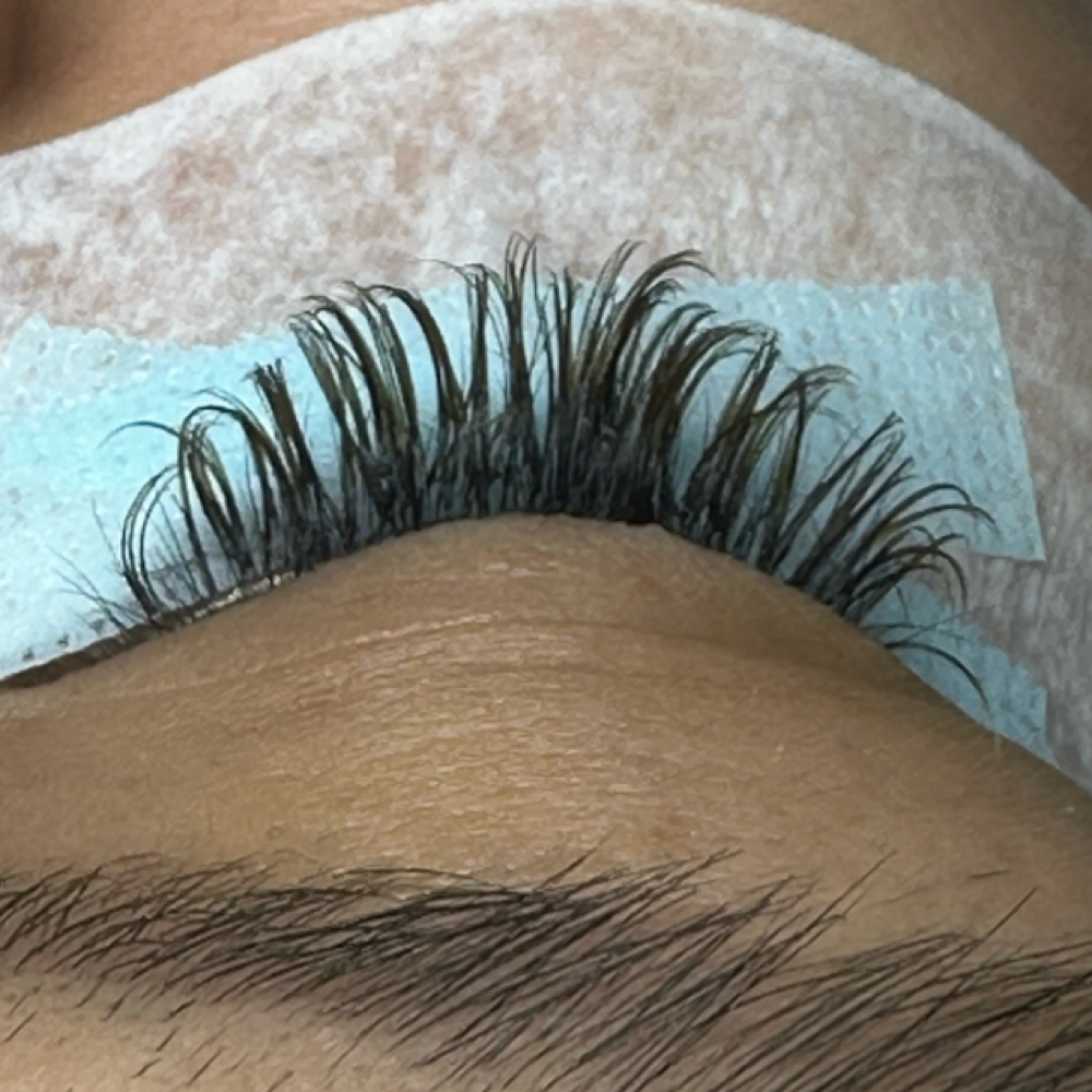 Mini Lash Refill💥 at The Lash Jewel in Madisonville, TX