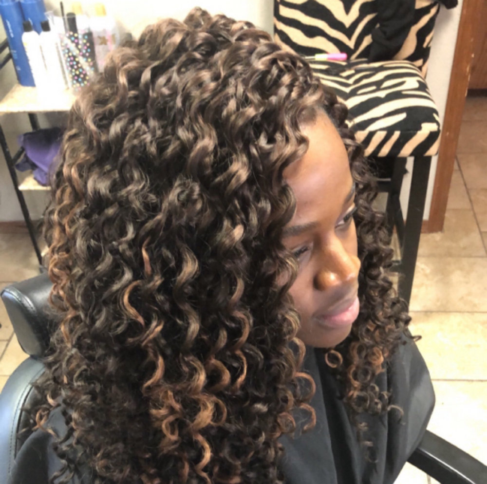 Crochet Braids w/ Loose Curly Hair at Skinsational Beauty Boutique in Bethany, OK