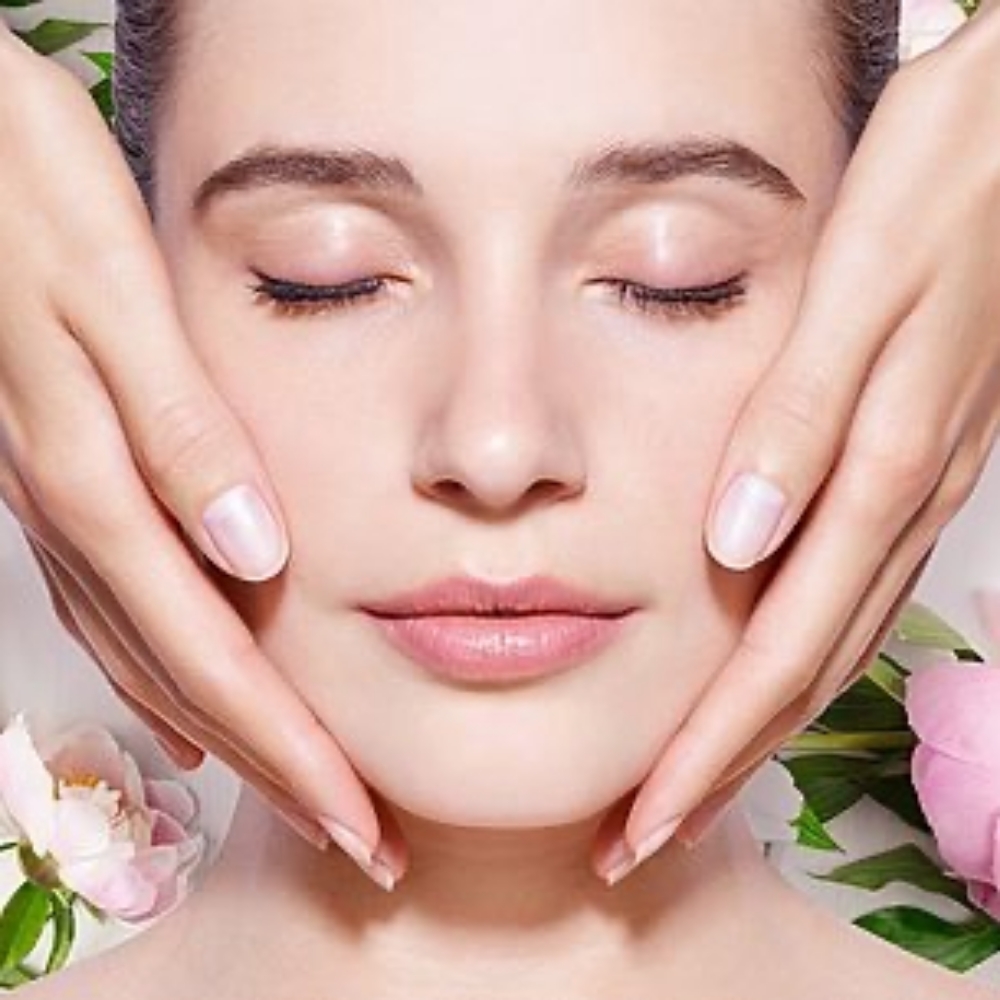 Girl On The Go Facial at Dolled Up Beauty Lounge in Santa Rosa, CA