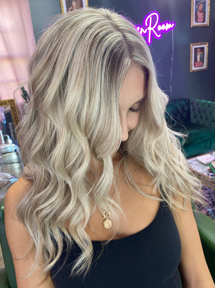 Shampoo & Style