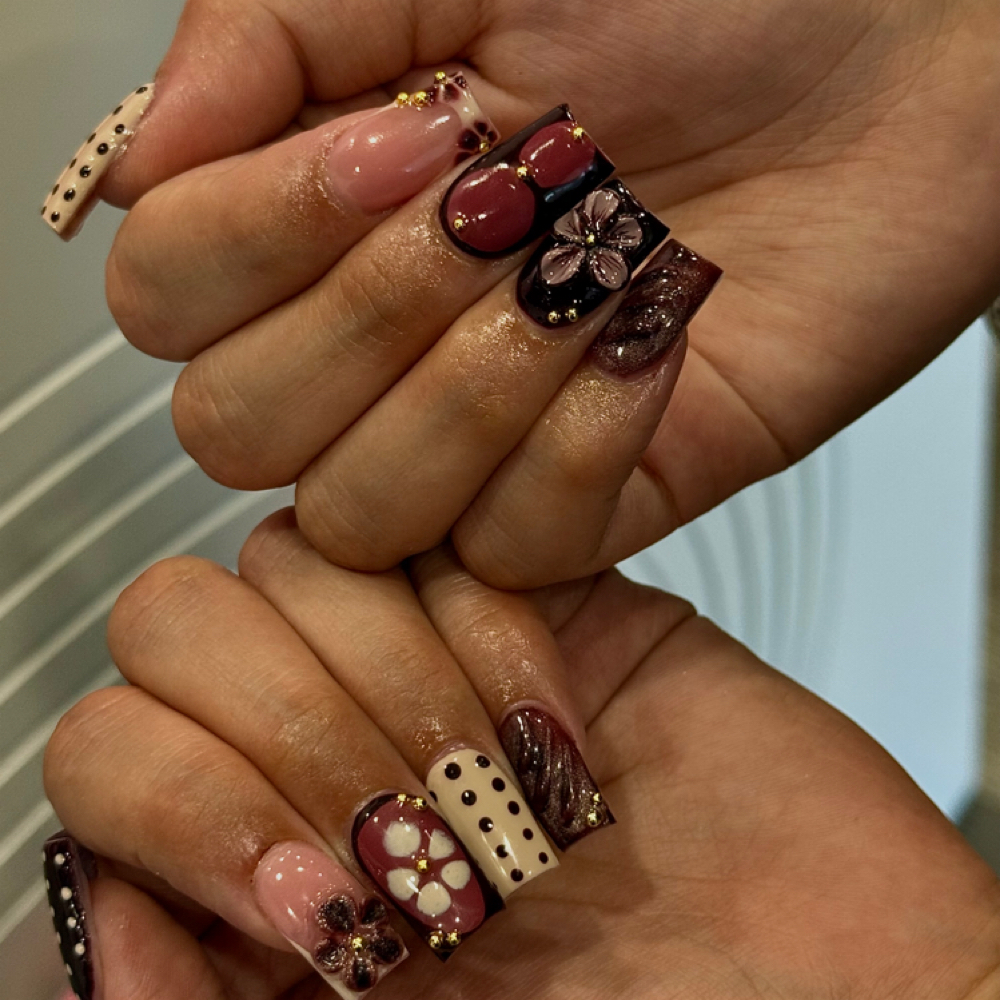 Meduim Nail Set at Glossed Nail.Co in lubbock, TX