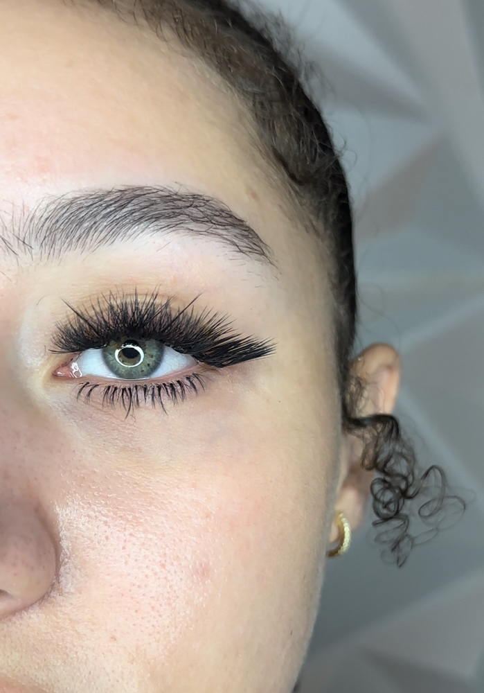 Foxy Liner Wispy Set at Lash2Luxe in Cordova, TN