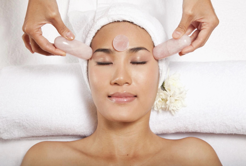 Rose Quartz Facial Massage
