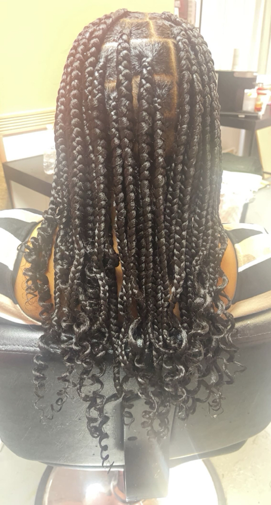 Jumbo Knotless Braids