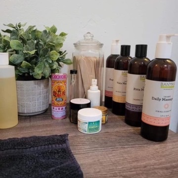 1 Hour Massage at ENZI JONES | A Deeper Beauty in Portland, OR