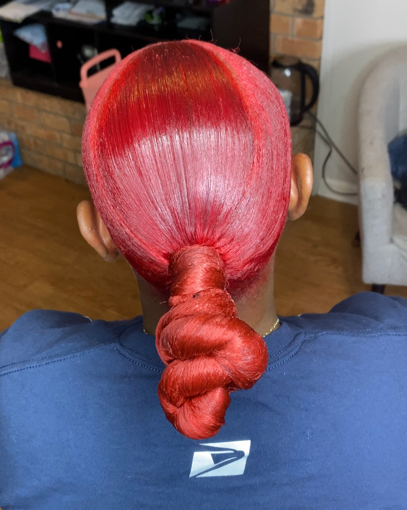 Sleek Twisted Knot