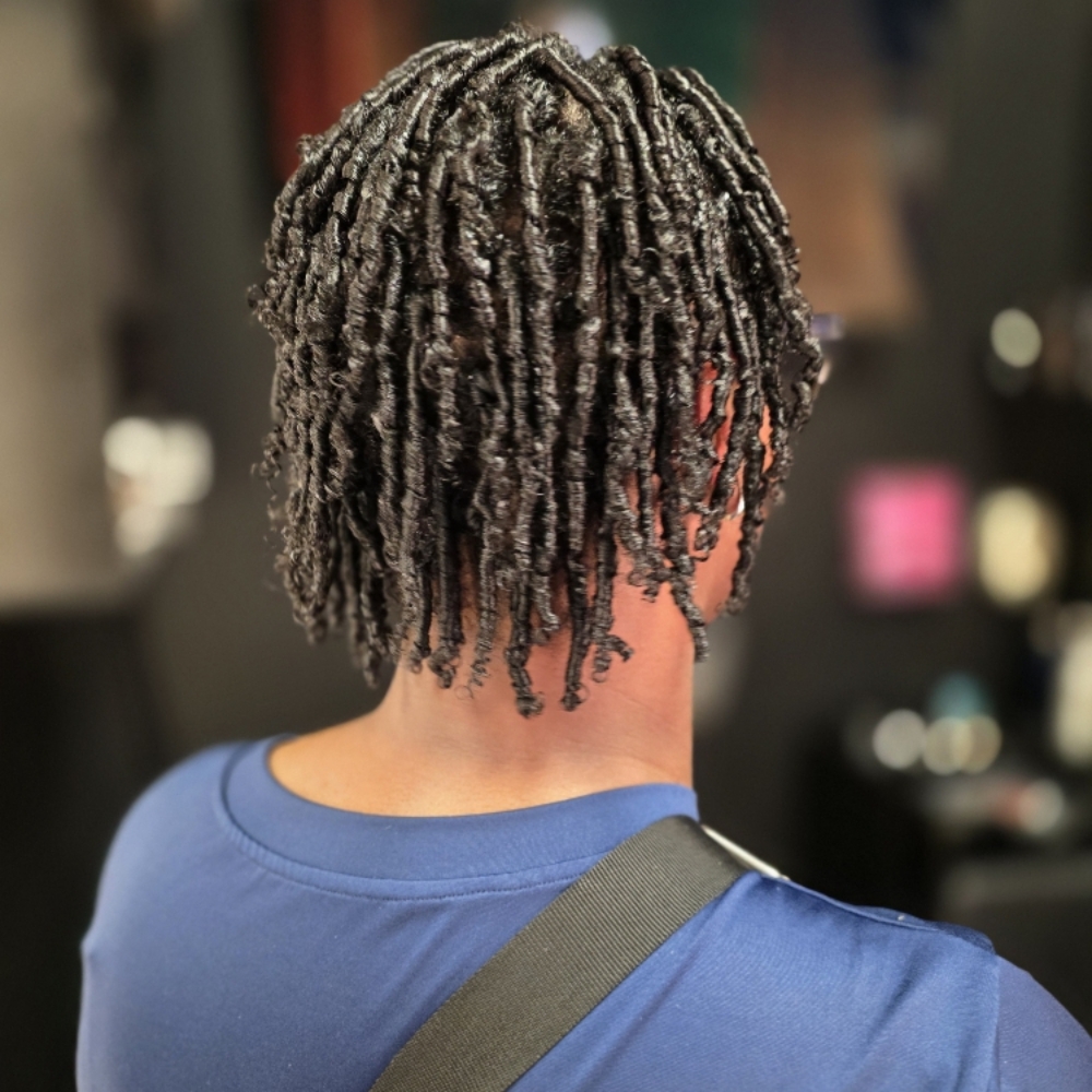 Wash &go at Kai'Chanel Beauty Bar in Churchland Virginia, VA