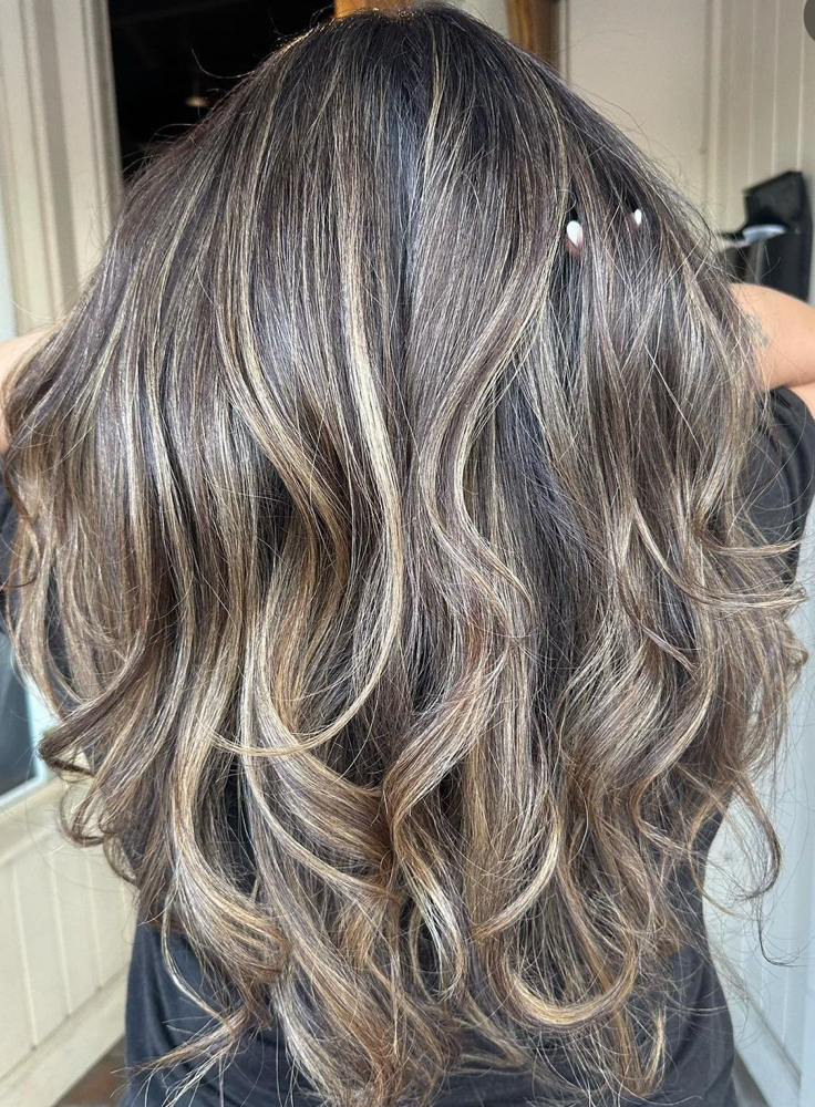 Dimensional balayage/highlight