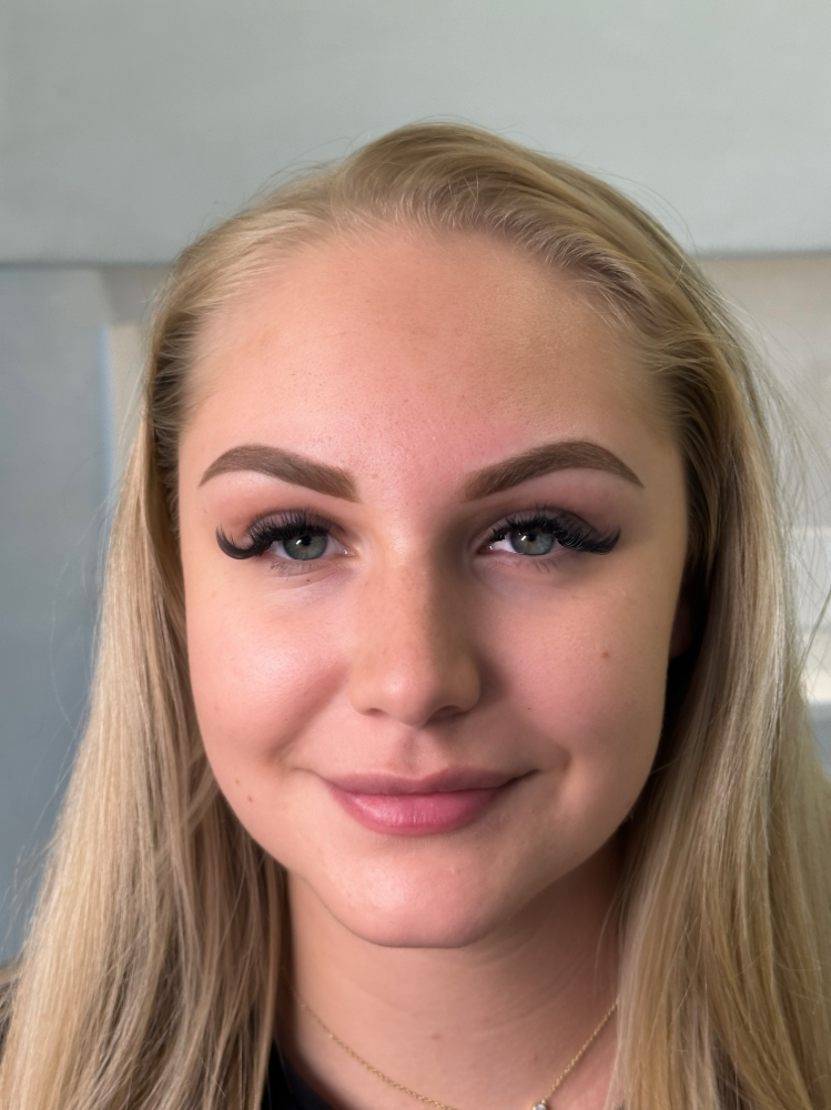 Microshading “Powder Brows”