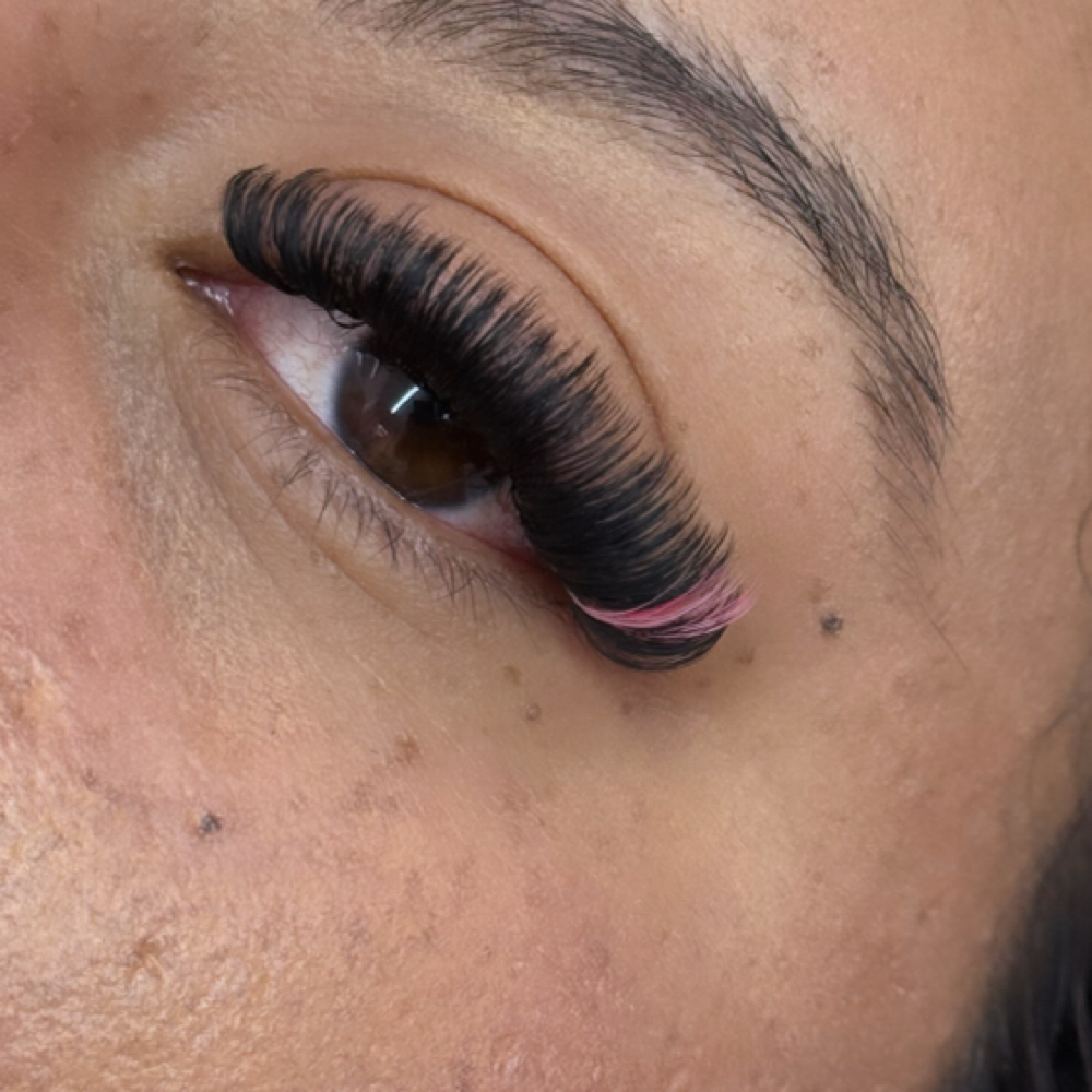 Volume Full Set at LesLash & Aesthetics in Brighton Co, CO