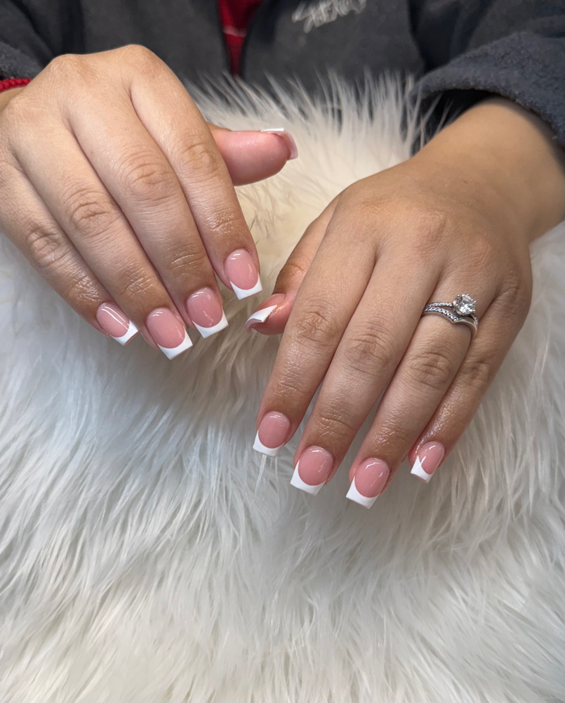Acrylic Overlay at Nailsbylisxo in Carpentersville, IL