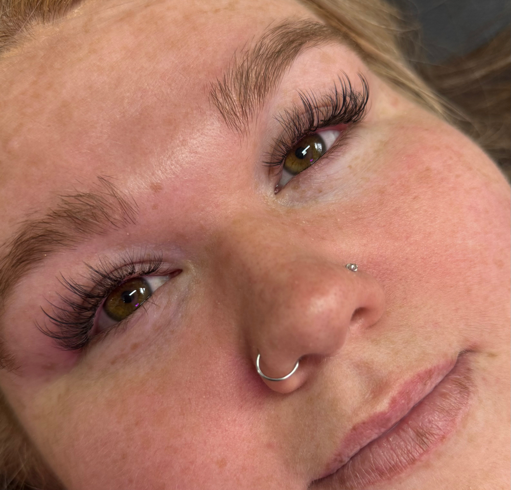 Eyelash Extentions + Full Set
