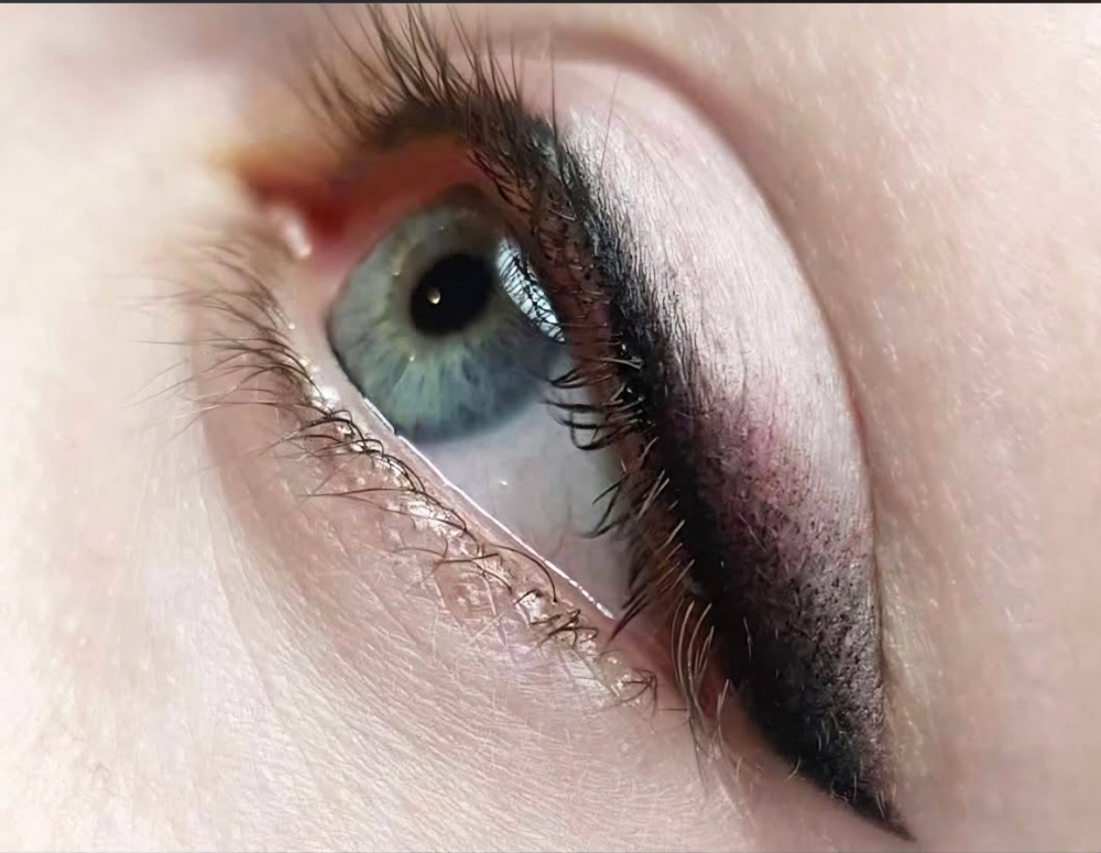 Eyeliner Upper - Touch-up