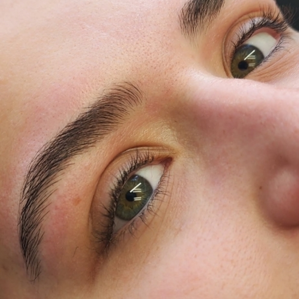 Eyebrow Wax Or Tweeze