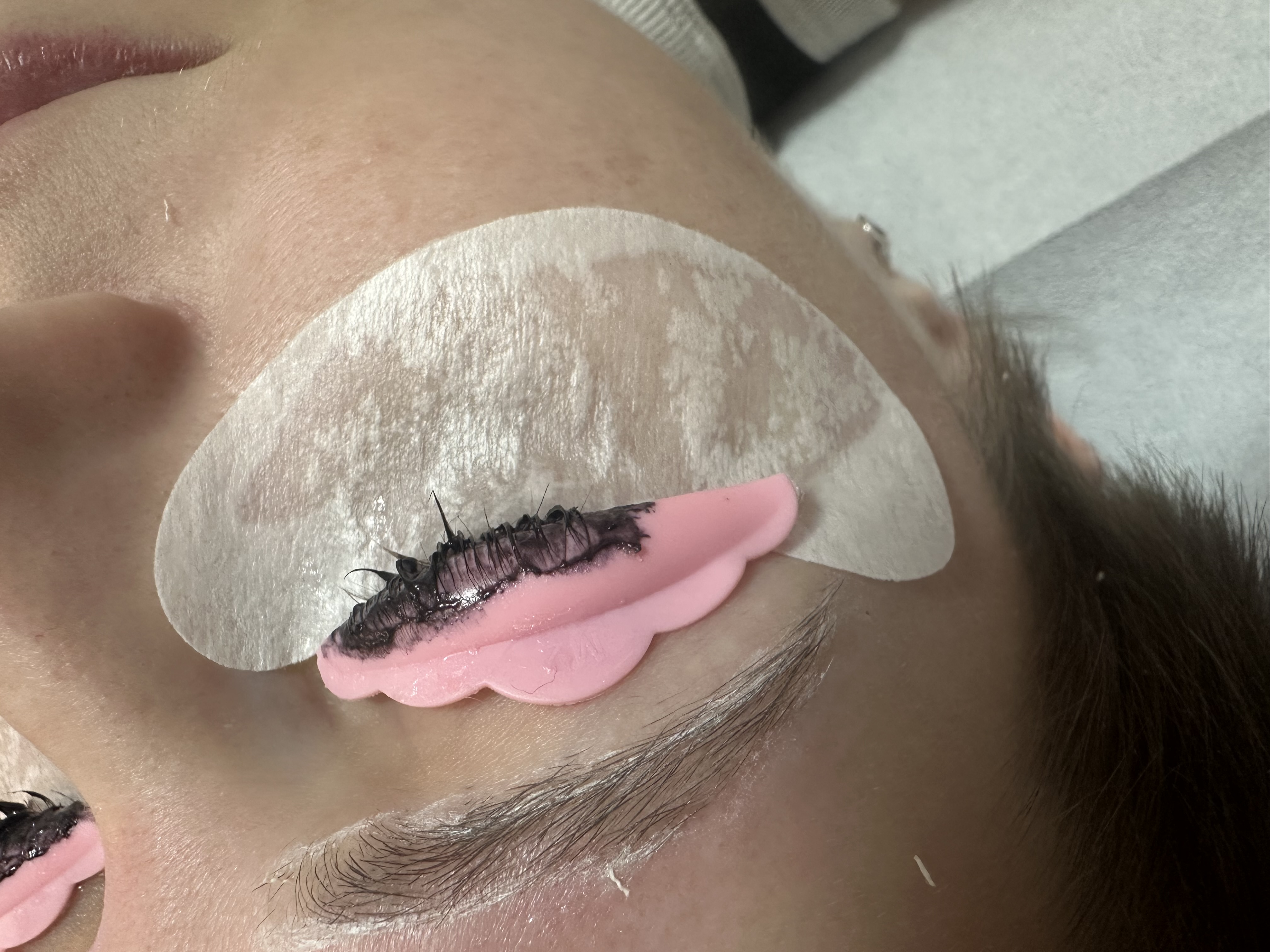 Lash tint