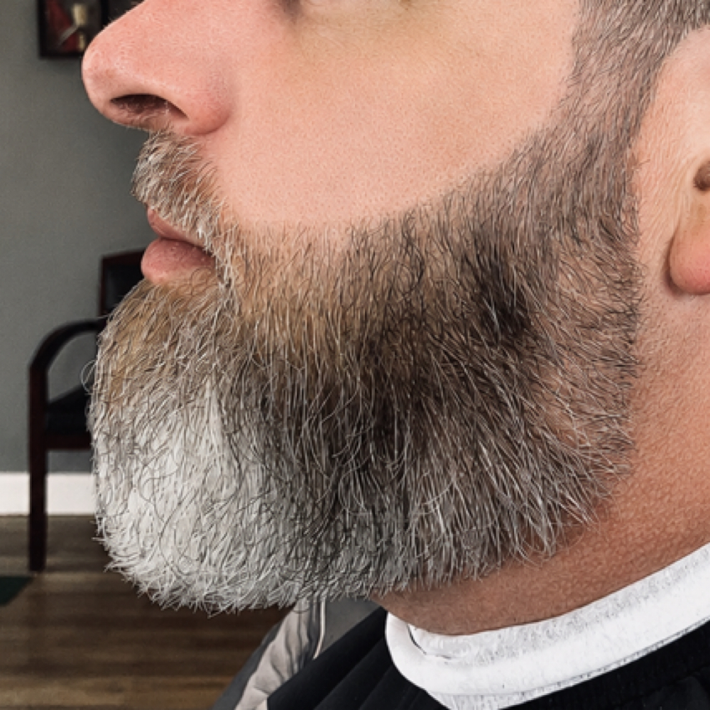 Lineup/beard Grooming at JonnyBoyBarber in Spring Hill, KS