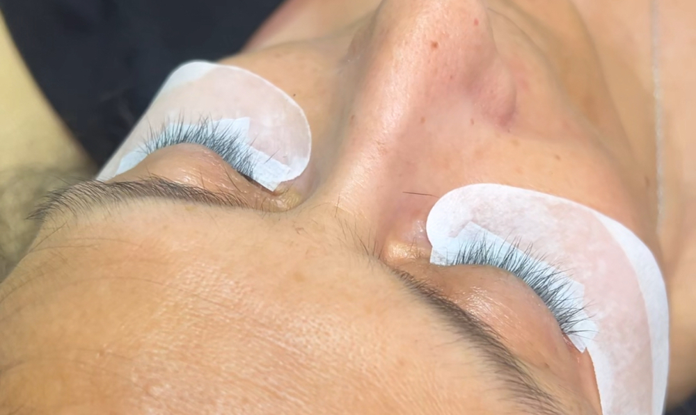 Lash Removal