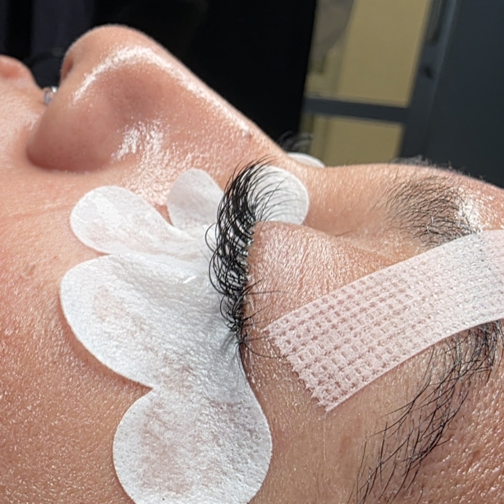 Full Lash Set - Classics at Body Alchemy Esthetics in California, MD
