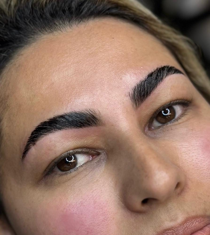 Brow lamination + Tint