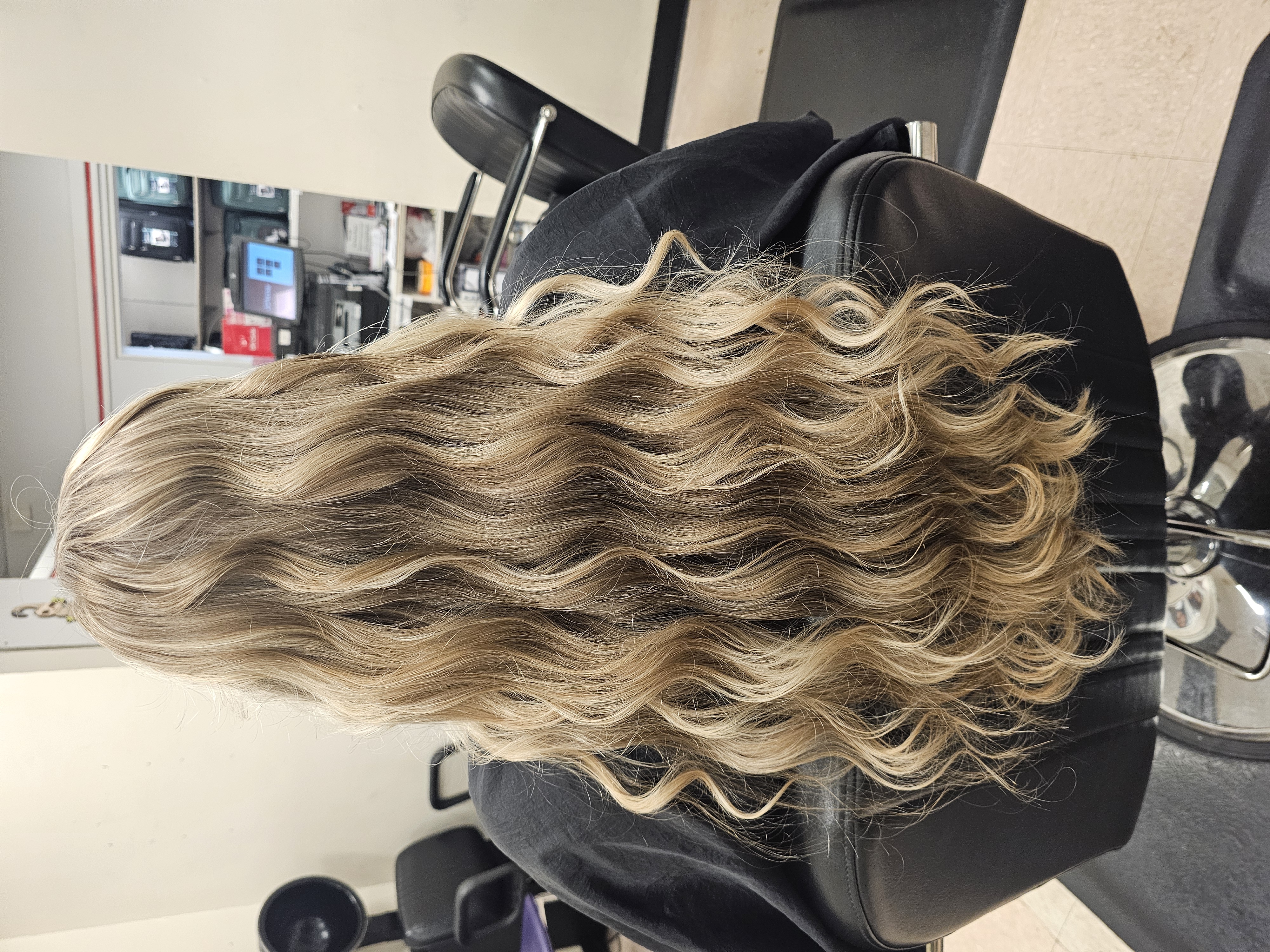 Highlights/ Lowlights:Foil/Balayage