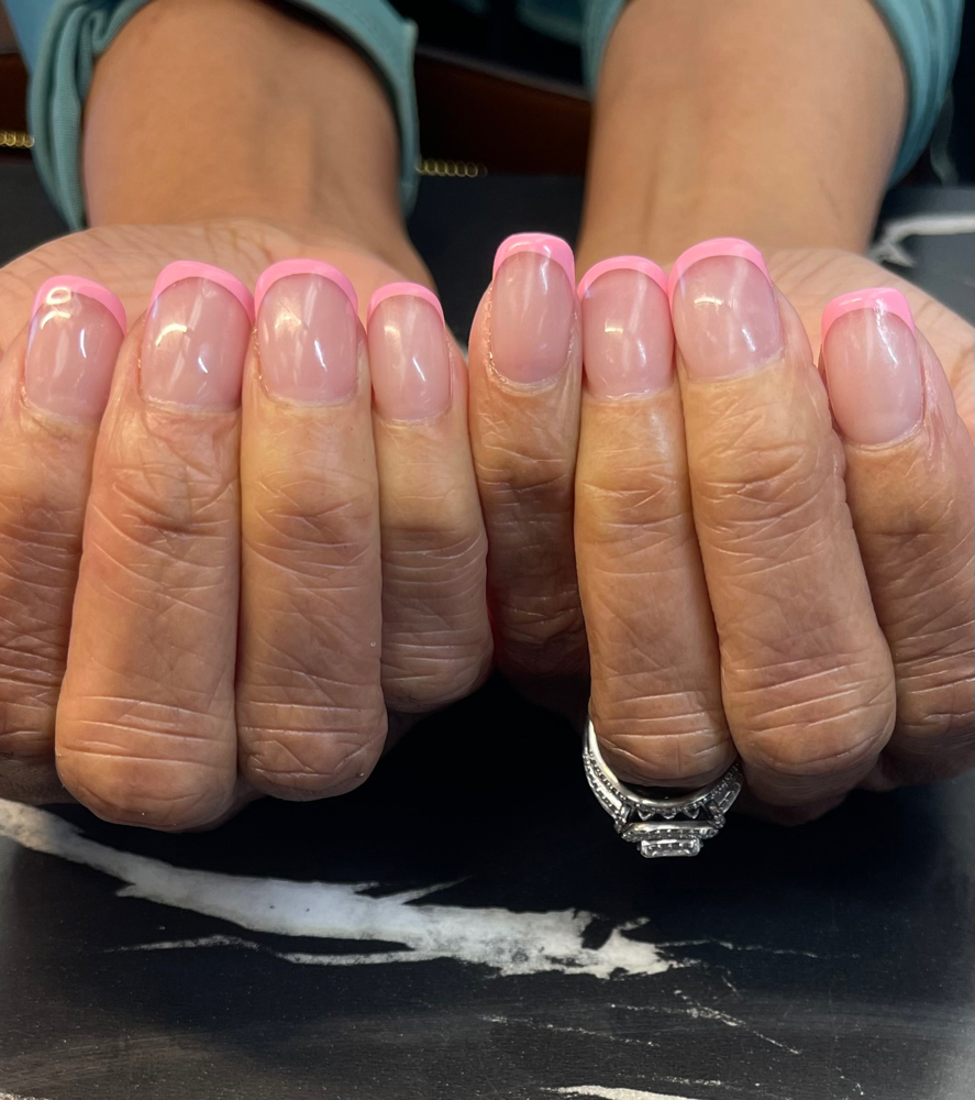 Extra Protective Top Coat at Cnailedit Beauty in Saint Louis, MO