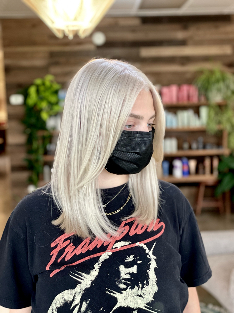 Global Blonde With Blowout