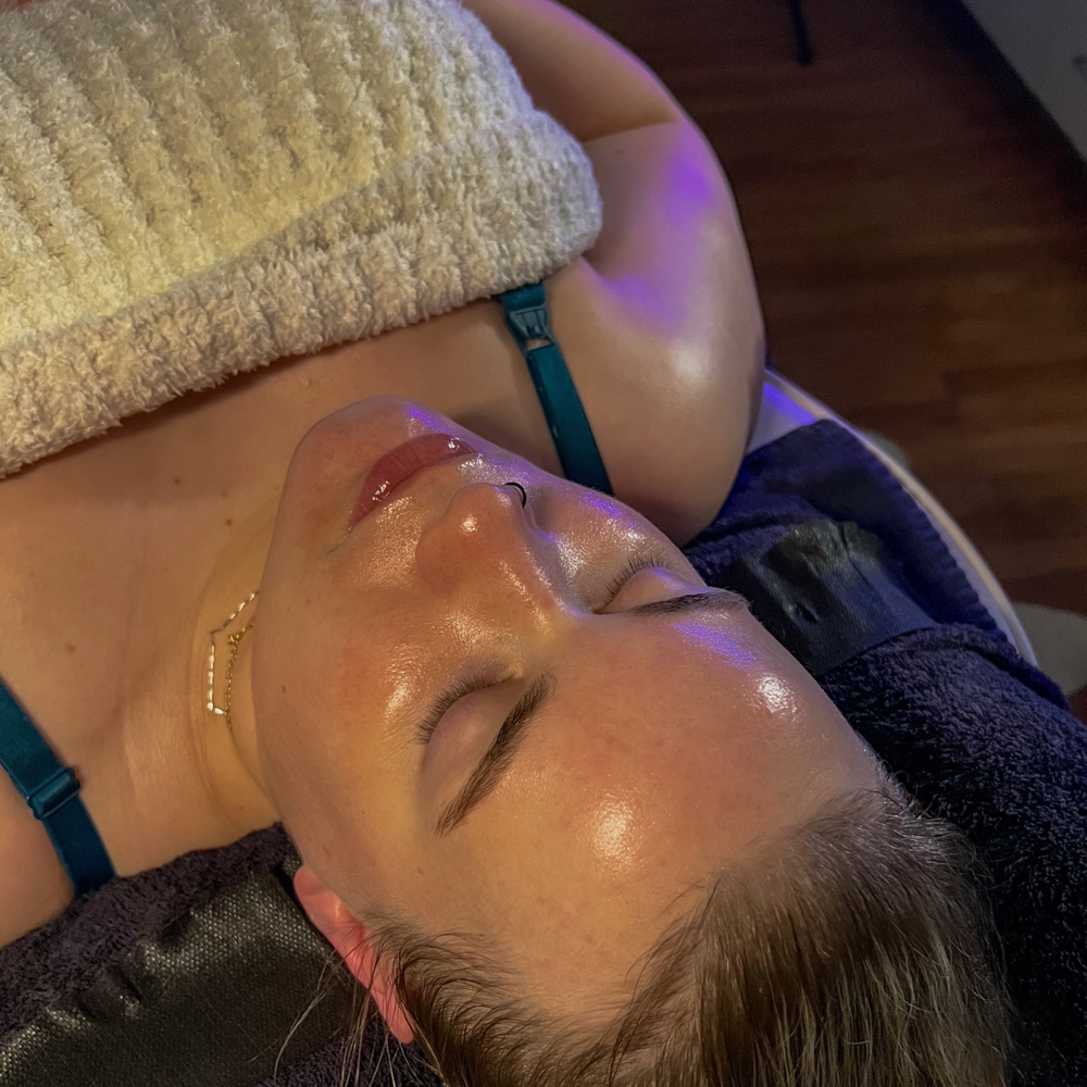 Deluxe Facial