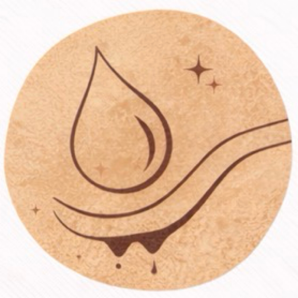 Stomach Strip Wax at LUXskin in Carnegie, PA