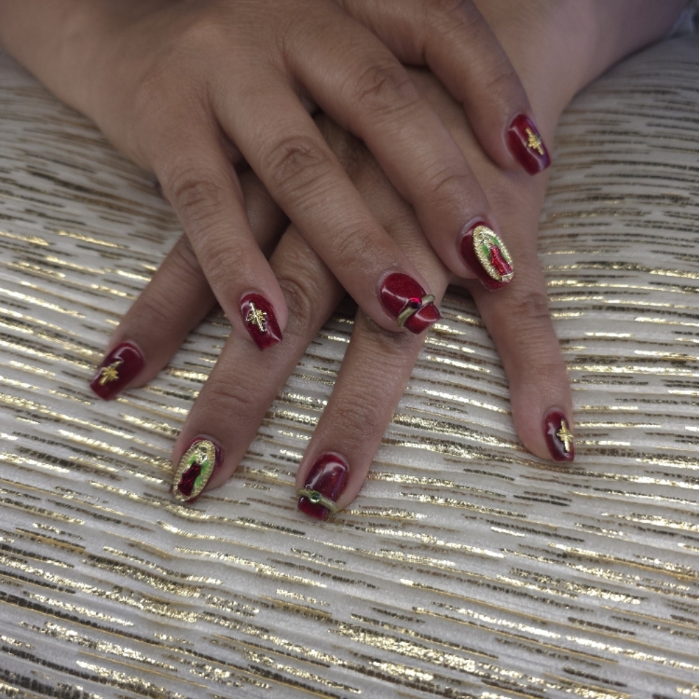 Full Set Acrylics at Stylish ibrow & Beauty Bar in El Paso, TX