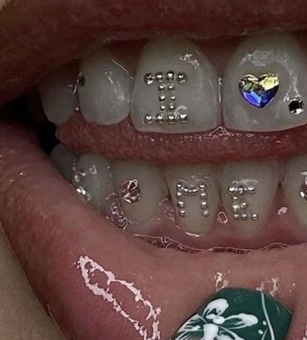 Design Tooth Gems