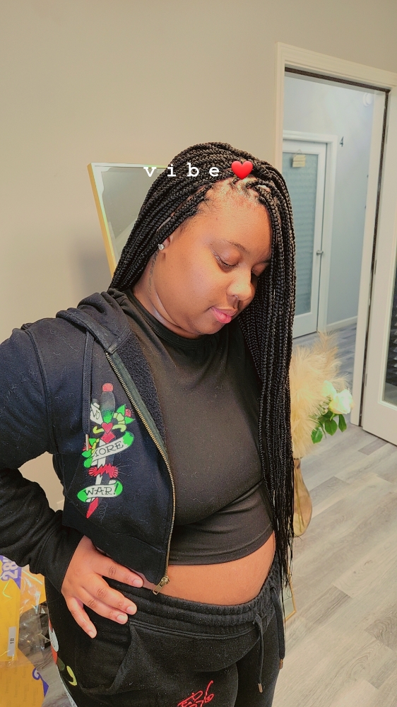 The Gurlz Small Knotless Braids