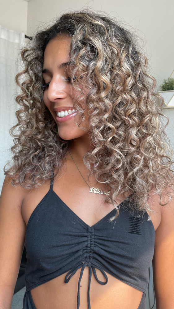 CURLY- Partial Balayage