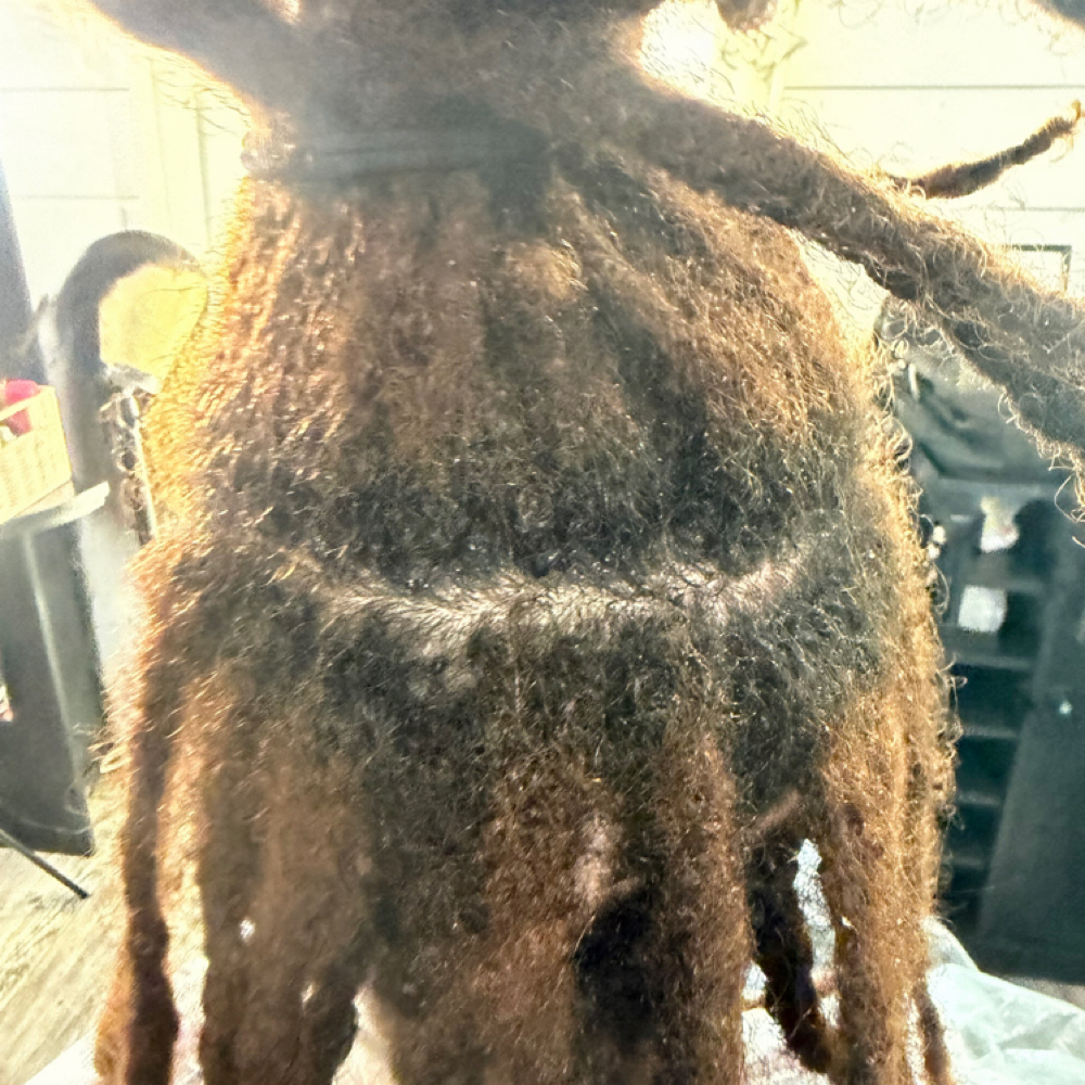 Extended Maintenance (Palm Rolled L at Enuj Beauty by Leona in Grayson, GA